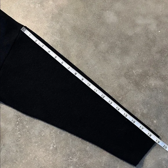 Vintage Wool Blend Cropped Sweater with White Embroidery - Picture 9 of 16